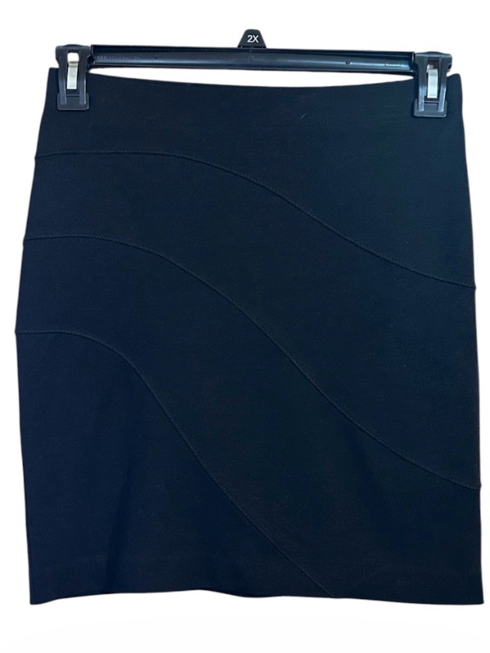 Simply Vera Vera Wang Black Sculpted Seam Mini Skirt XS Stretch Ponte Pull-On - Picture 2 of 8